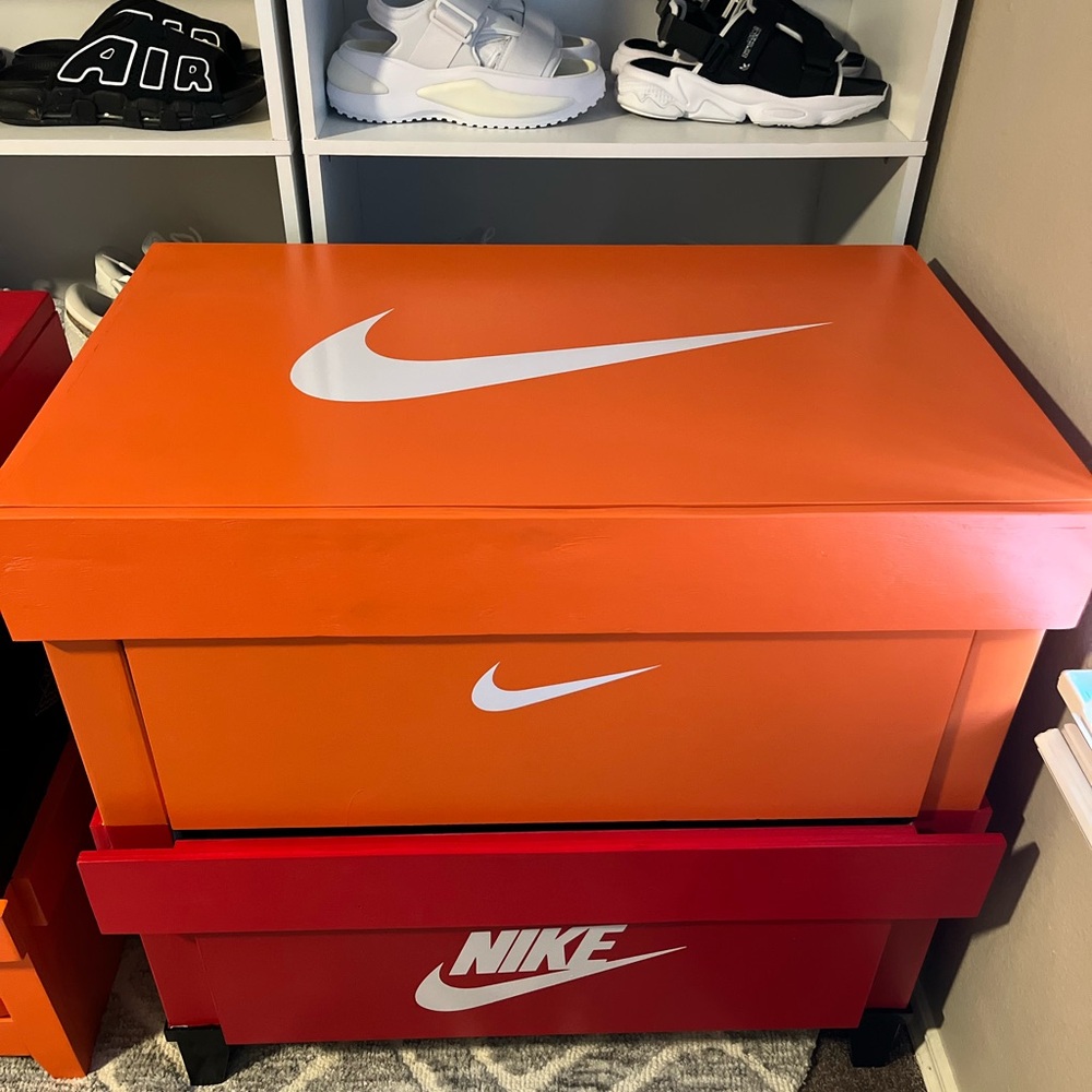 Giant shoe box